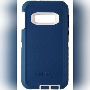 OtterBox Official Galaxy S10e Defender Series Smart Phone Case Inner &Outer Case